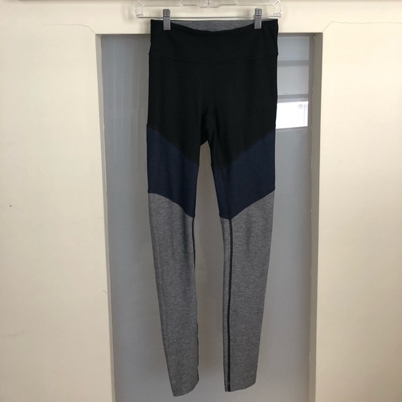 Outdoor Voices Other - Outdoor Voices Tri Tone Leggings SIZE S